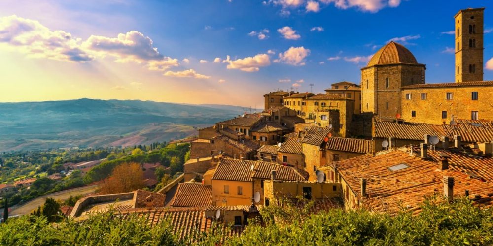 Volterra in Camper: dove sostare e cosa vedere!